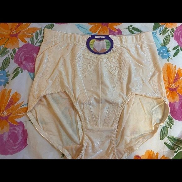 Lacy assorted embroidery floral panties underwear - Picture 7 of 12